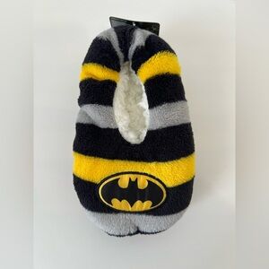 NWT Batman Yellow and‎ Black Snuggle Toes Slippers for Boys Shoe Size S/M 7-10